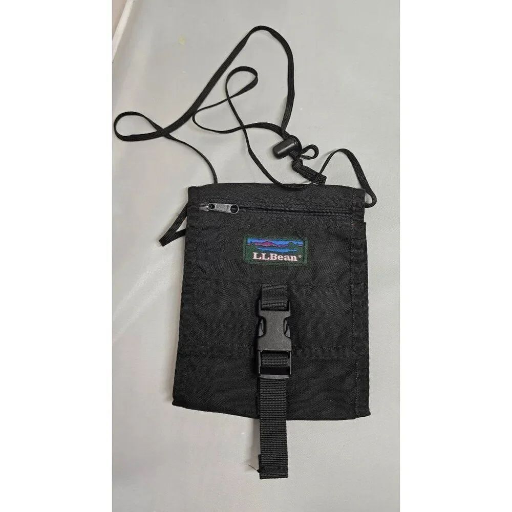 LL Bean Black Travel Neck Wallet Adjustable Strap Multiple Compartments hiking